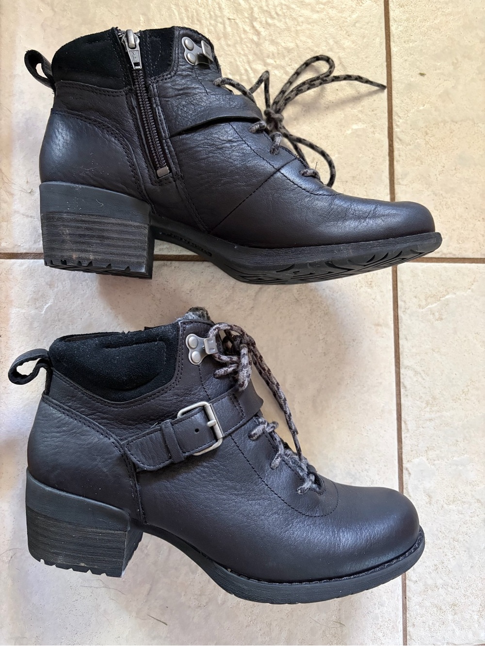 Merrell Women's Shiloh II Waterproof Black Leather Boots - Picture 5 of 7